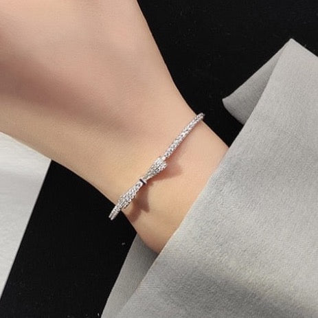 Sterling silver hot sale bow bracelet