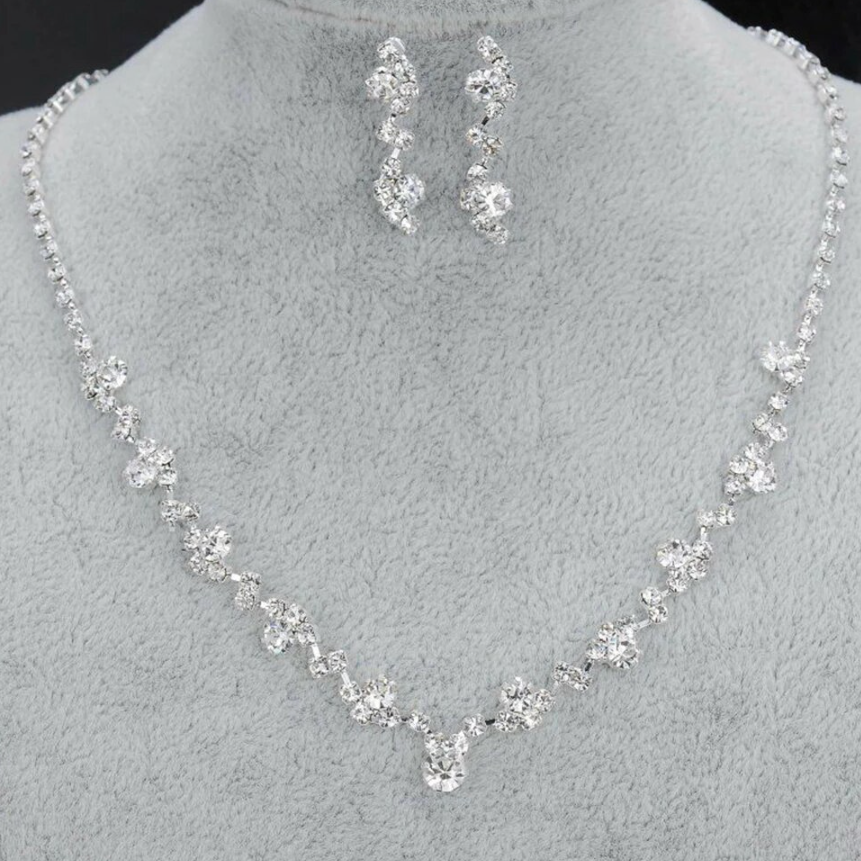 Silver Bridal Necklace Set