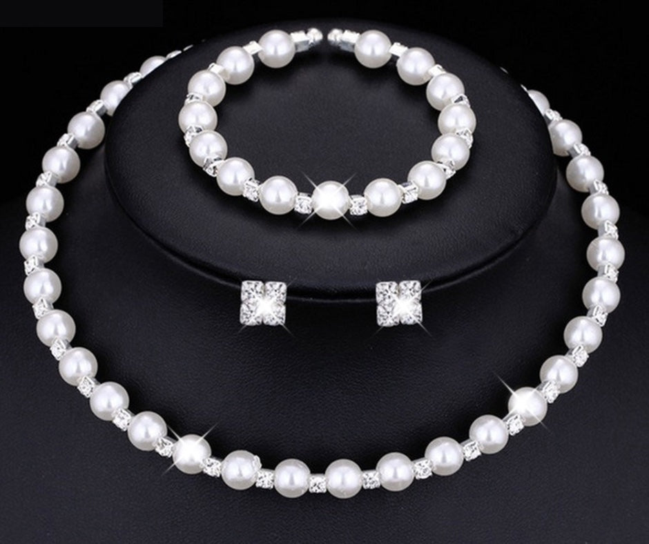 Pearl and Crystal Bridal Jewellery Set 